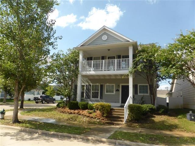 1717 Forsythe Dr in Savannah, TX - Building Photo