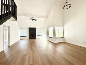 11910 Green Glade Dr in Houston, TX - Building Photo - Building Photo