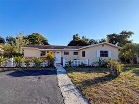 7212 SW 3rd Ct in North Lauderdale, FL - Building Photo