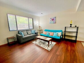 1469 Rydalmount Rd in Cleveland Heights, OH - Building Photo - Building Photo