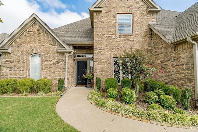 6513 W Hearth Falls Dr in Rogers, AR - Foto de edificio - Building Photo