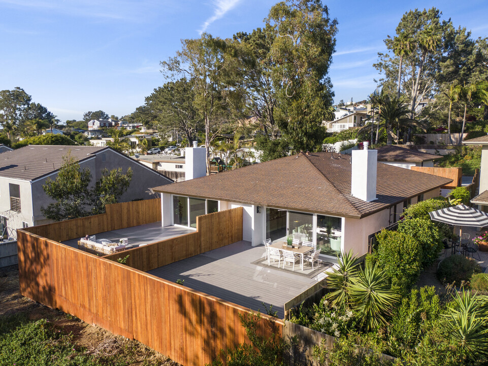 517 Camino del Mar in Del Mar, CA - Building Photo