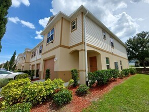 3846 Hampstead Ln in Lakeland, FL - Building Photo - Building Photo