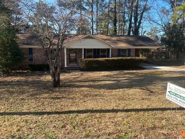 property at 6915 Brookfield Rd