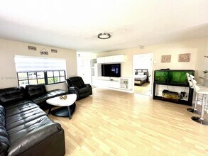 1361 N Fieldlark Ln in Homestead, FL - Building Photo - Building Photo