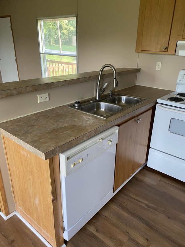 property at 105 Stumphs Ct