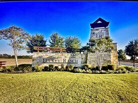 10829 Emerick St in San Antonio, TX - Building Photo