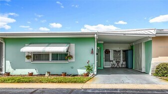 250 Rosery Rd NW in Largo, FL - Building Photo
