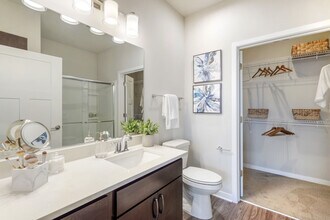 The Bluffs in Romeoville, IL - Building Photo - Building Photo