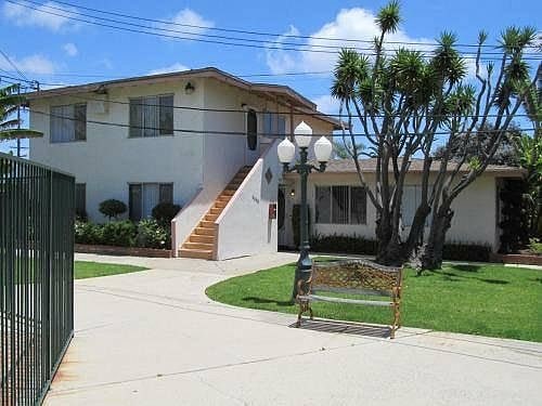 property at 2233 Canyon Dr
