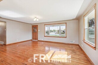 5275 Carr St in Arvada, CO - Building Photo - Building Photo