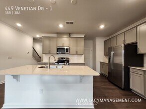 449 Venetian Dr in Sanford, NC - Building Photo - Building Photo