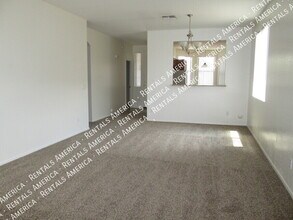 5614 W Lydia Ln in Phoenix, AZ - Building Photo - Building Photo