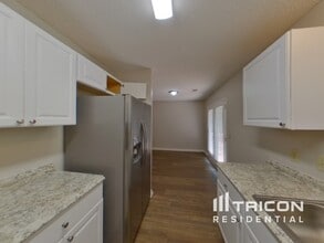 14 Iron Spot Cir in Columbia, SC - Foto de edificio - Building Photo