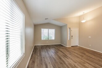 38023 N Jonathan St in Queen Creek, AZ - Building Photo - Building Photo
