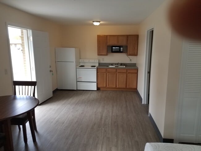 Holiday Efficiency Apartments