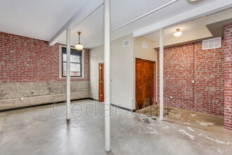 3003 E Kellogg Dr S in Wichita, KS - Building Photo - Building Photo