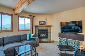 108 Salt Lick Cir in Silverthorne, CO - Building Photo - Building Photo