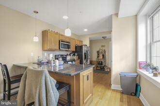 4300 Spruce St in Philadelphia, PA - Building Photo - Building Photo