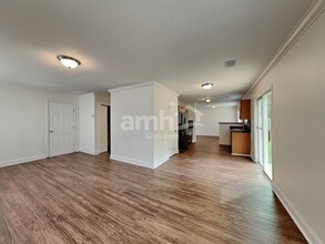 22 Willow Bend Dr in Taylors, SC - Building Photo - Building Photo