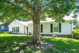 7506 Pirates Cove Ct in Charlotte, NC - Building Photo - Building Photo