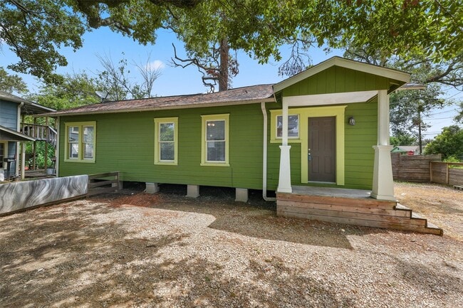 property at 1107 Melbourne St
