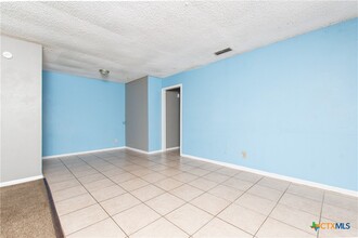 1520 McCarthy Ave in Killeen, TX - Foto de edificio - Building Photo