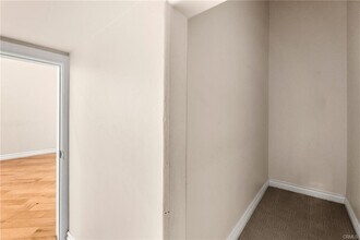 732 E Palm Ave in Burbank, CA - Building Photo - Building Photo