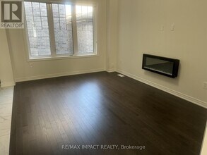 317 Coronation Rd in Whitby, ON - Building Photo - Building Photo