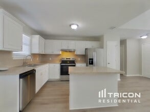 16295 Hidden Deer Ln in Conroe, TX - Building Photo - Building Photo