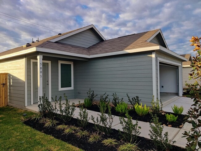 5003 Esperanza Ter Dr