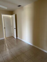 1401 N Gator Cir in Cape Coral, FL - Building Photo - Building Photo
