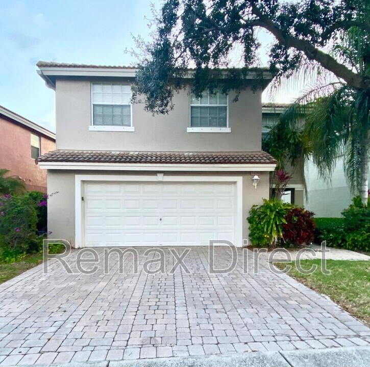 3298 Turtle Cove in West Palm Beach, FL - Building Photo