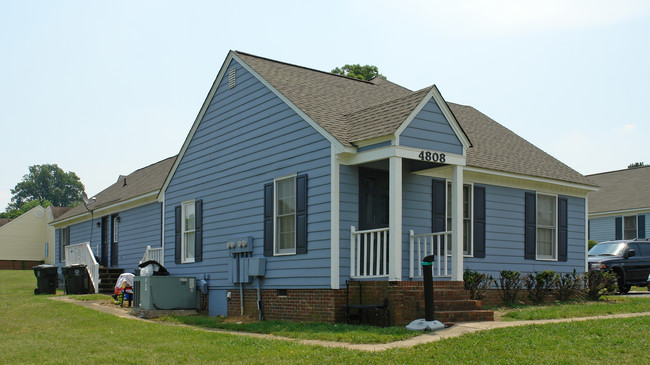 4808 Hoyle Dr in Raleigh, NC - Building Photo - Building Photo