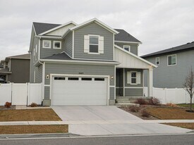 2669 N Geranium Dr in Saratoga Springs, UT - Building Photo