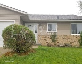 424 Heritage Rd in Cedar Falls, IA - Building Photo