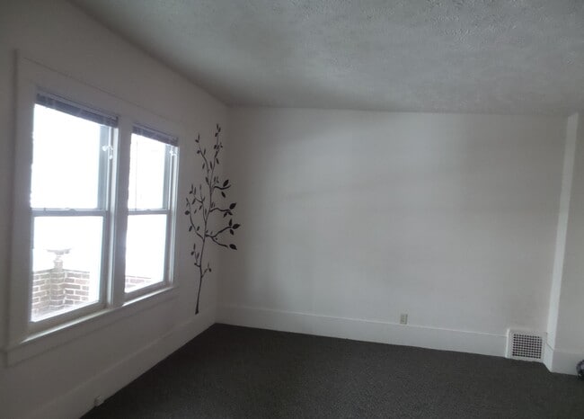 509 S Pennsylvania Ave in Lansing, MI - Foto de edificio - Building Photo