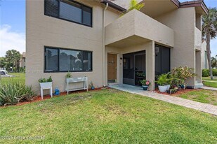 1145 N Shannon Ave in Indialantic, FL - Building Photo