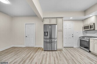 318 S 7th St in Elizabeth, NJ - Building Photo - Building Photo