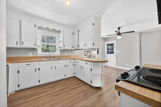 1321 Briarfield Ave in Charleston, SC - Building Photo - Building Photo