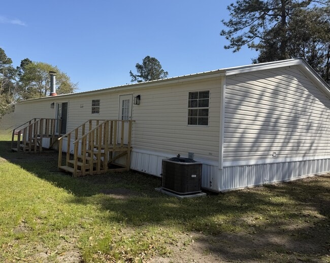 350 Mockingbird Dr in Springfield, GA - Building Photo - Building Photo