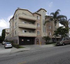 Cochran City Lights in Los Angeles, CA - Building Photo