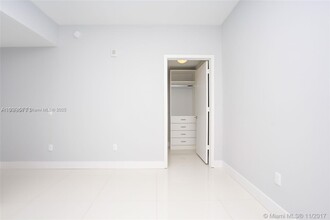 2900 NE 7th Ave, Unit 1404 in Miami, FL - Building Photo - Building Photo