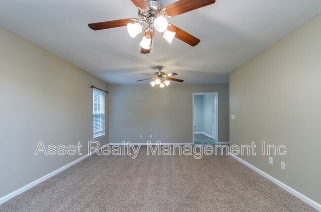 property at 913 Foch St