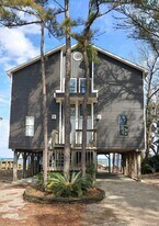 219 Kitty Hawk Bay Dr in Kill Devil Hills, NC - Building Photo