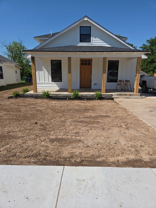 1731 NW 37th St in Oklahoma City, OK - Building Photo