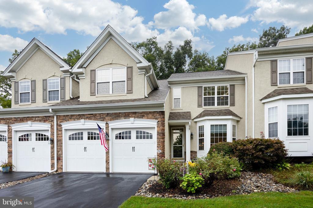 2917 Cottonwood Ln in Chester Springs, PA - Building Photo