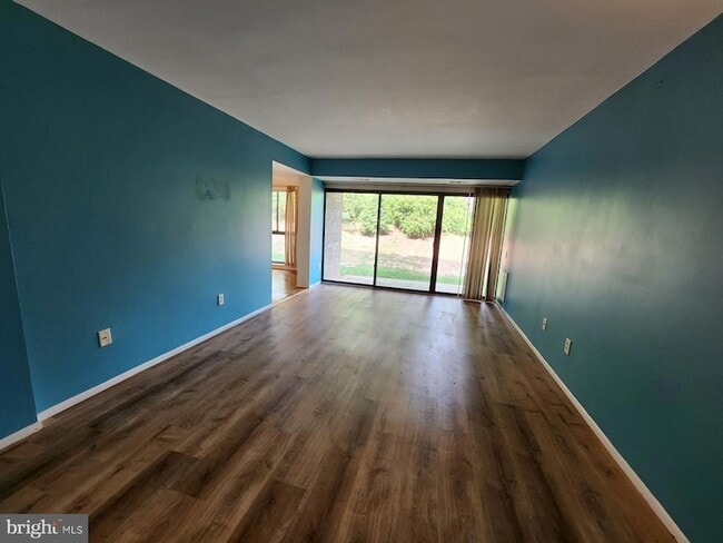 2062 Royal Fern Ct, Unit 28/1A in Reston, VA - Building Photo - Building Photo