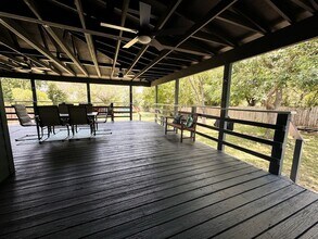 105 Sky Country Dr in New Braunfels, TX - Building Photo - Building Photo