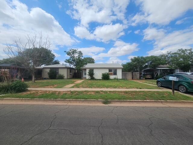 3218 Colgate St in Lubbock, TX - Building Photo